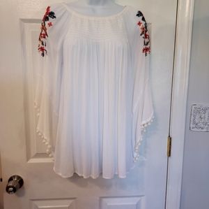 Studio West Off Shoulder Blouse White Small Embroidered Shoulders Boho Festival